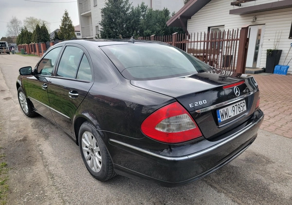 Mercedes-Benz Klasa E cena 18000 przebieg: 414692, rok produkcji 2006 z Tłuszcz małe 79